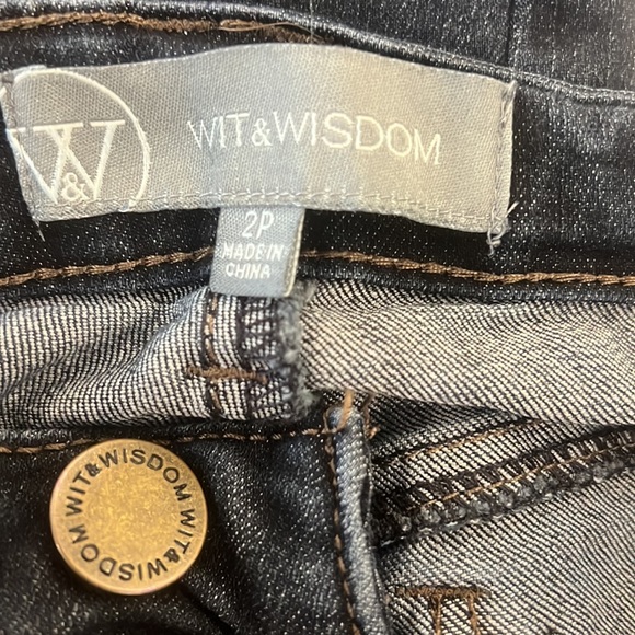 WIT & WISDOM JEANS SIZE 2P - Picture 3 of 3